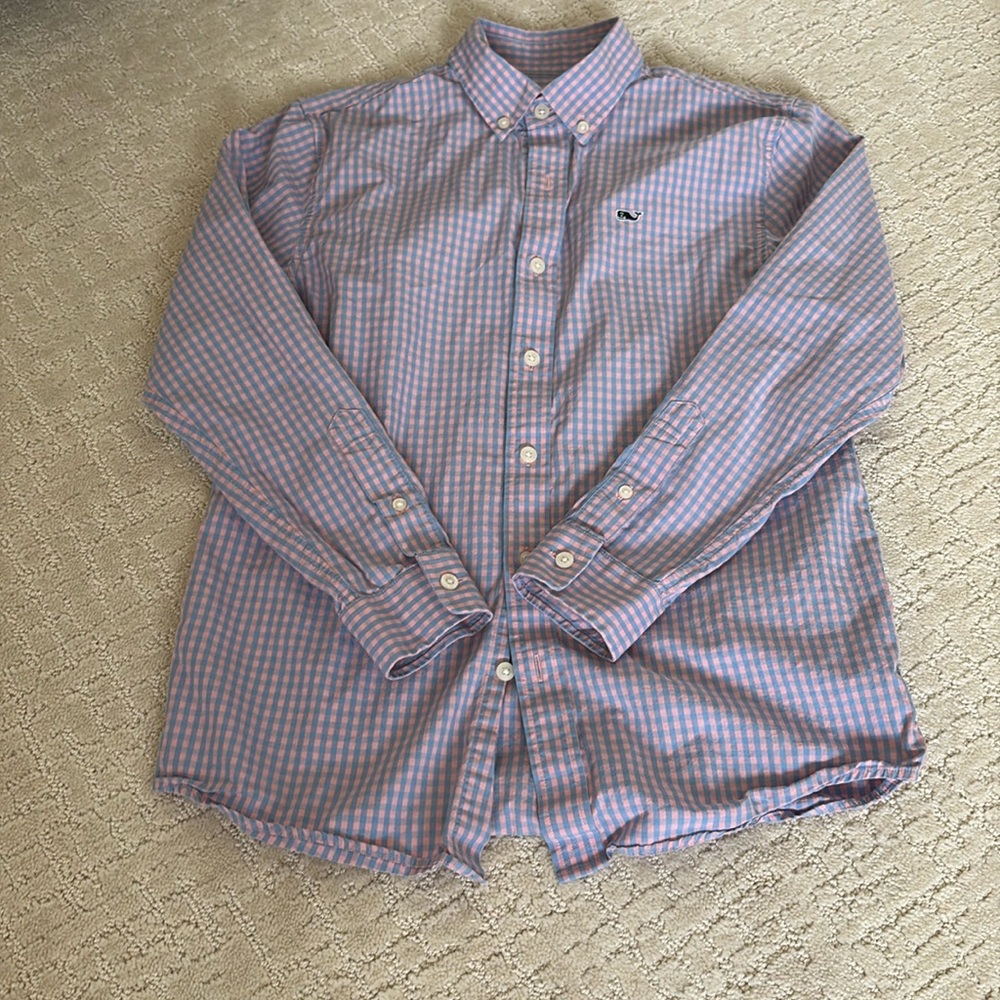 Vineyards vines button down shirt